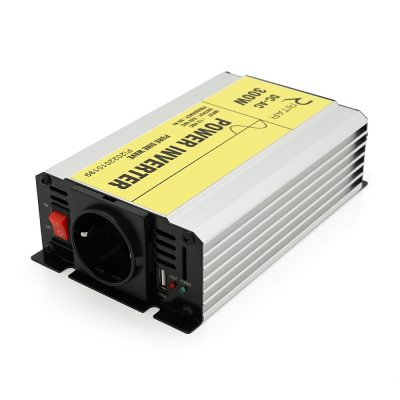 Инвертор напряжения RITAR RSC-300, 12V/220V, 300W с правильной синусоидой, 1xShuko, 1xUSB, клеммные провода, BOX, Q20